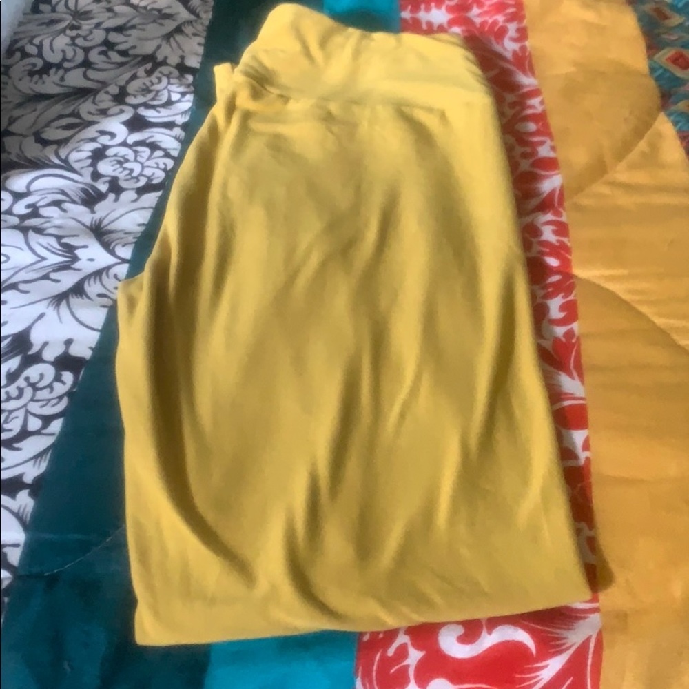 LulaRoe yellow leggings